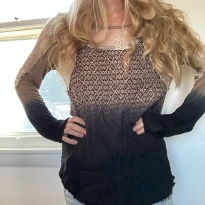 Brand new Buckle long sleeve w/Lace detailing M